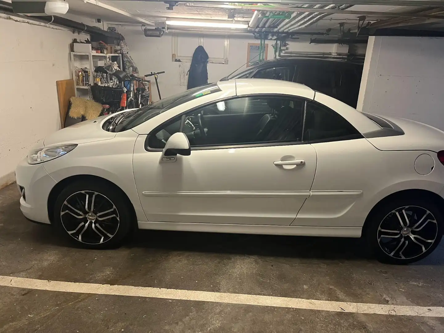 Peugeot 207 CC 1,6 VTi 16V Weiß - 2