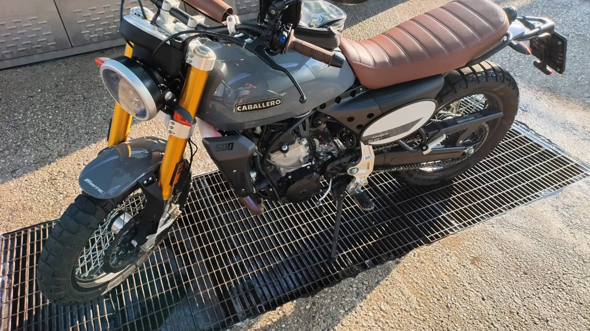 Fantic Caballero 500 Deluxe Szürke - 1