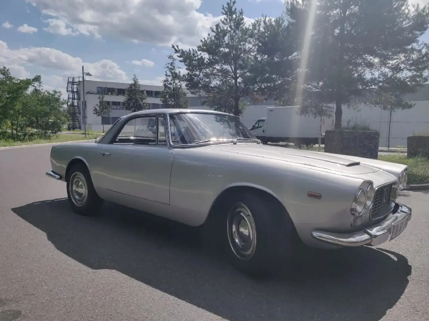 Lancia Flaminia GT Superleggera Coupé Silber - 1