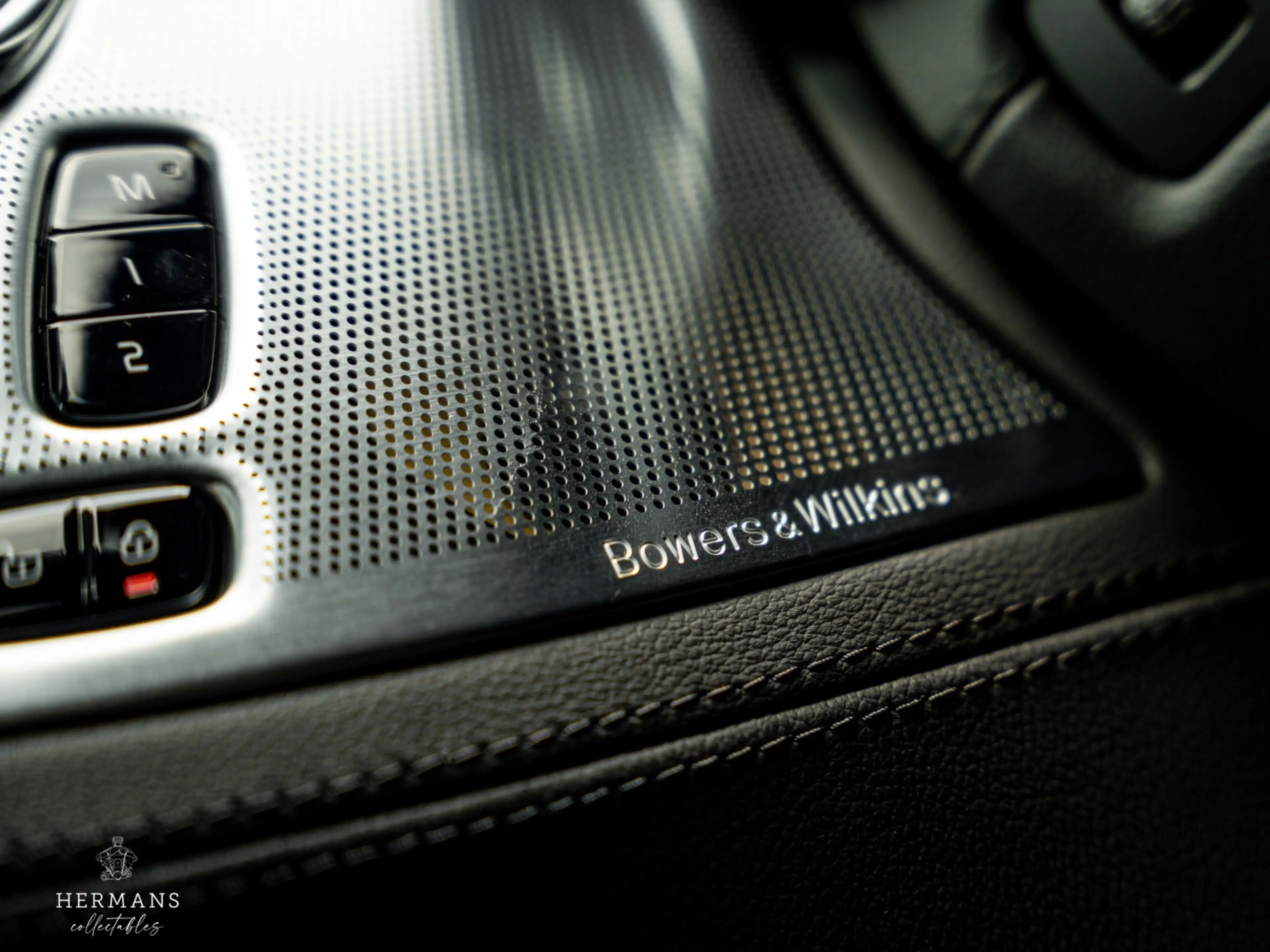 Polestar 1 2.0 T8R / 1 of 1500 / Carbon / Bowers & Wilkins / — photo 22