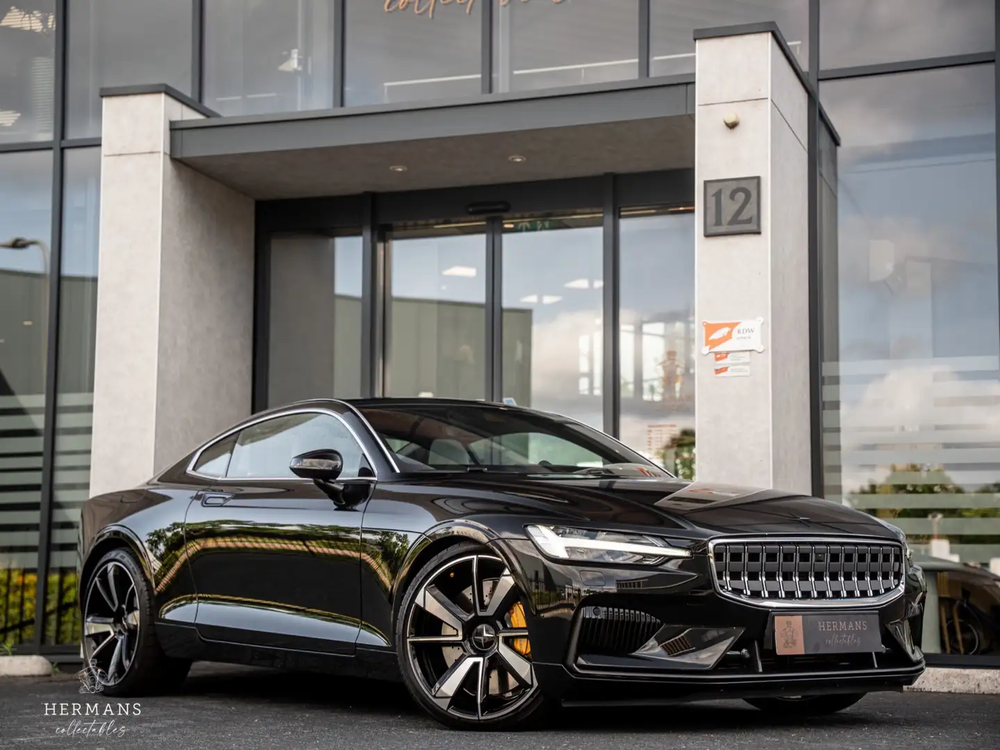 Polestar 1 2.0 T8R / 1 of 1500 / Carbon / Bowers & Wilkins / Schwarz - 1