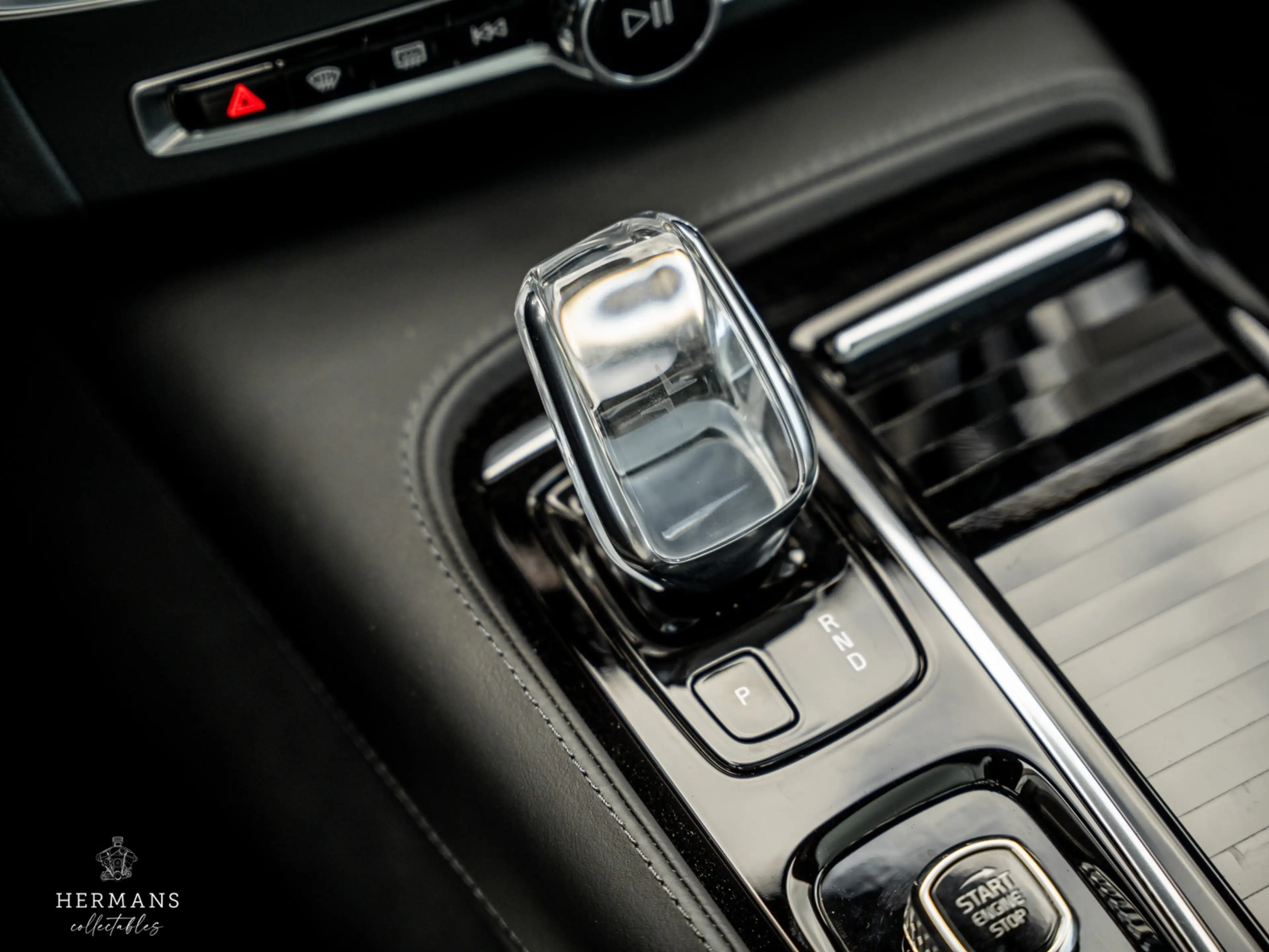 Polestar 1 2.0 T8R / 1 of 1500 / Carbon / Bowers & Wilkins / — photo 30