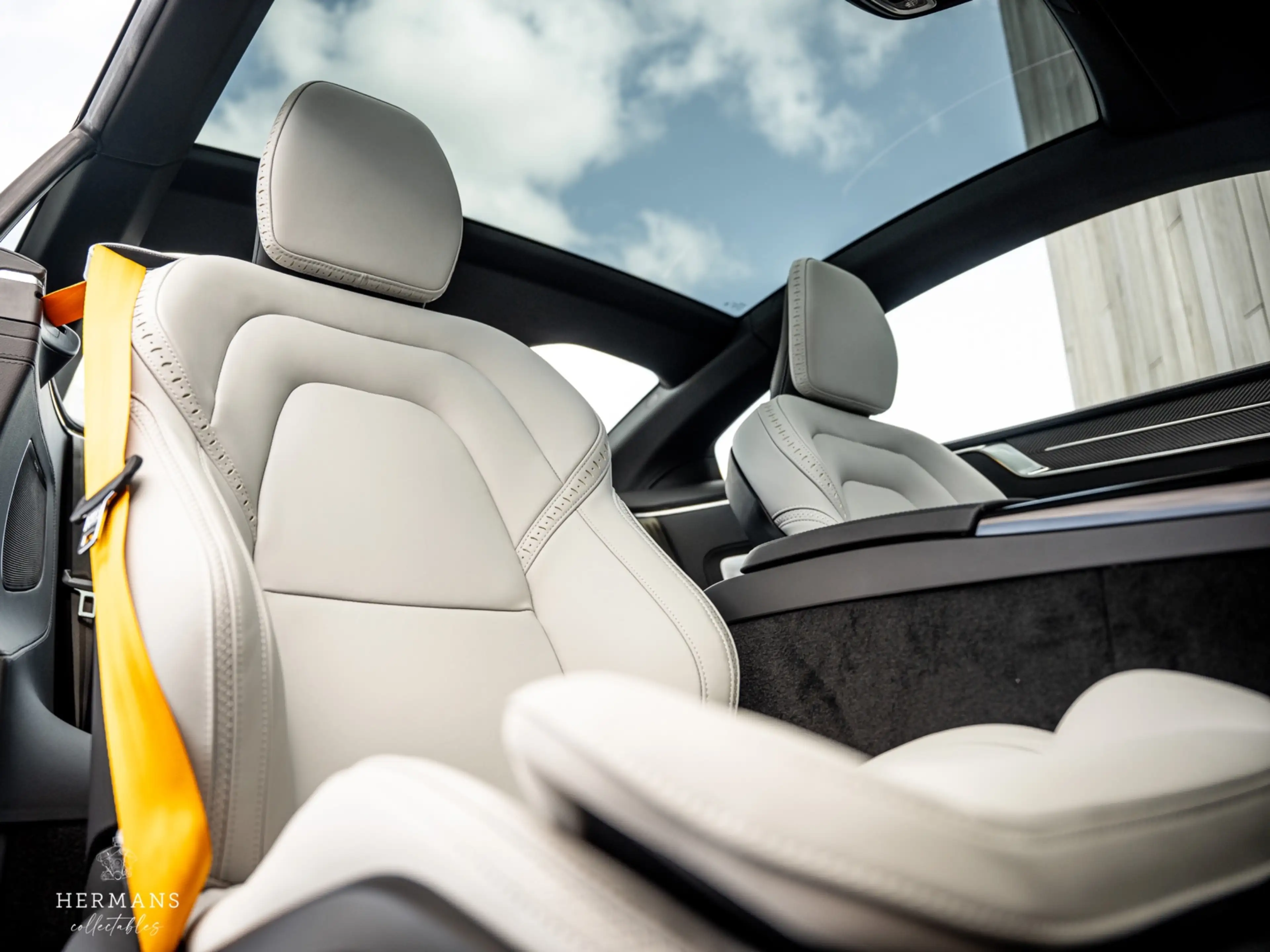 Polestar 1 2.0 T8R / 1 of 1500 / Carbon / Bowers & Wilkins / — photo 19