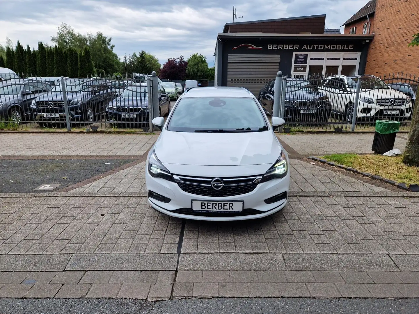 Opel Astra K Sports Tourer Automatik*2.HD*NAVI*LED* Weiß - 2