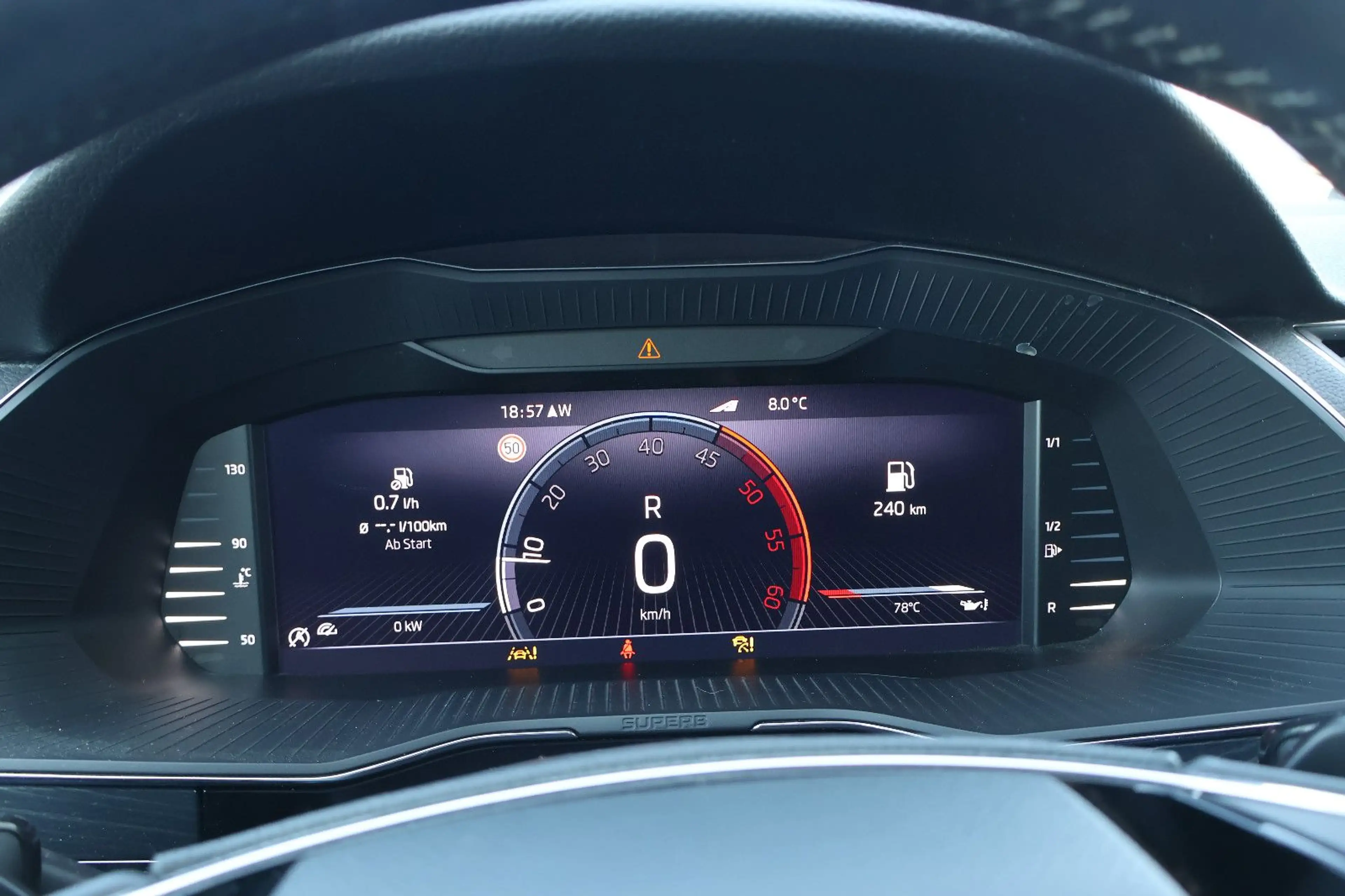 Skoda Superb 2.0 TDI Style AID+ACC+KAM+MEM+LED+19"+AHK — photo 9