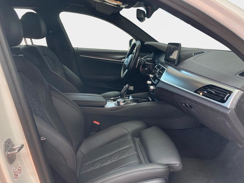 BMW 530 M Sport — photo 15