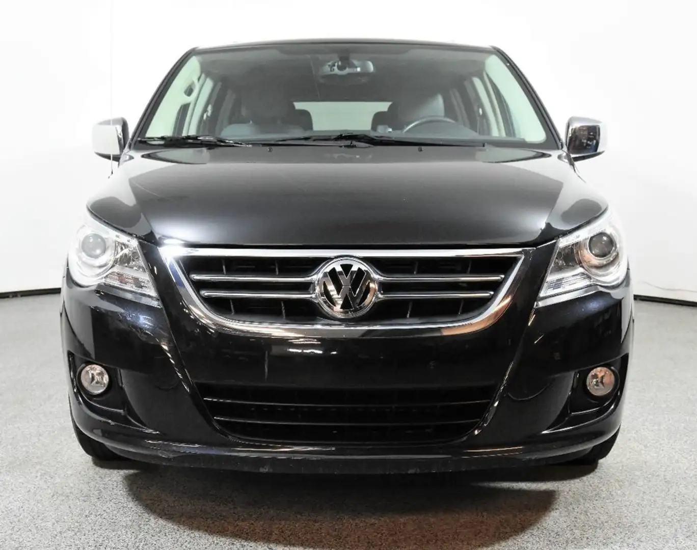 Volkswagen Routan SEL 4.0 benzina GPL Czarny - 2