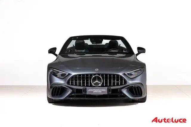 Mercedes-Benz SL view 2