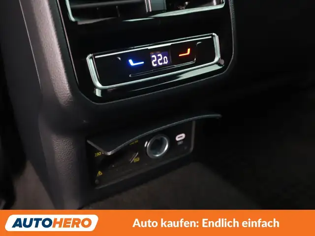 Volkswagen Passat view 30