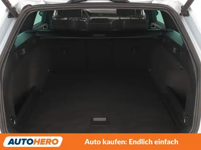 Volkswagen Passat view 17
