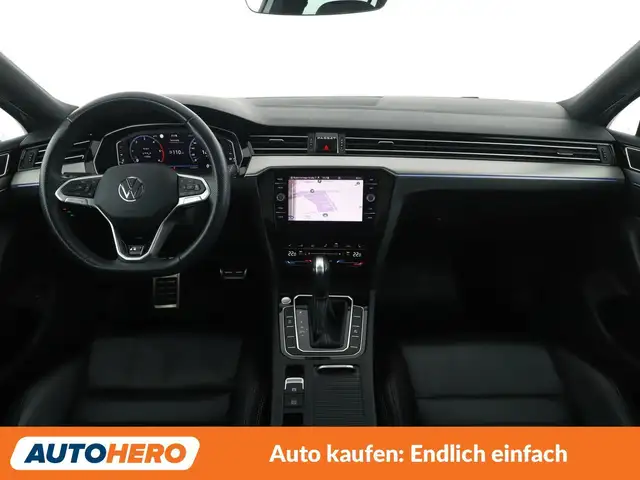 Volkswagen Passat view 12