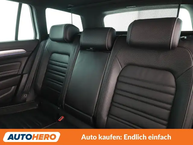 Volkswagen Passat view 14