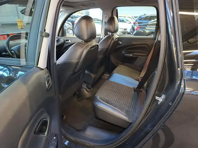 Citroen C3 Picasso view 8
