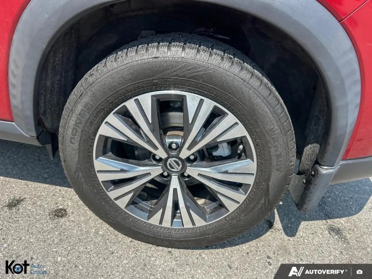 Nissan Rogue снимка Nissan Rogue