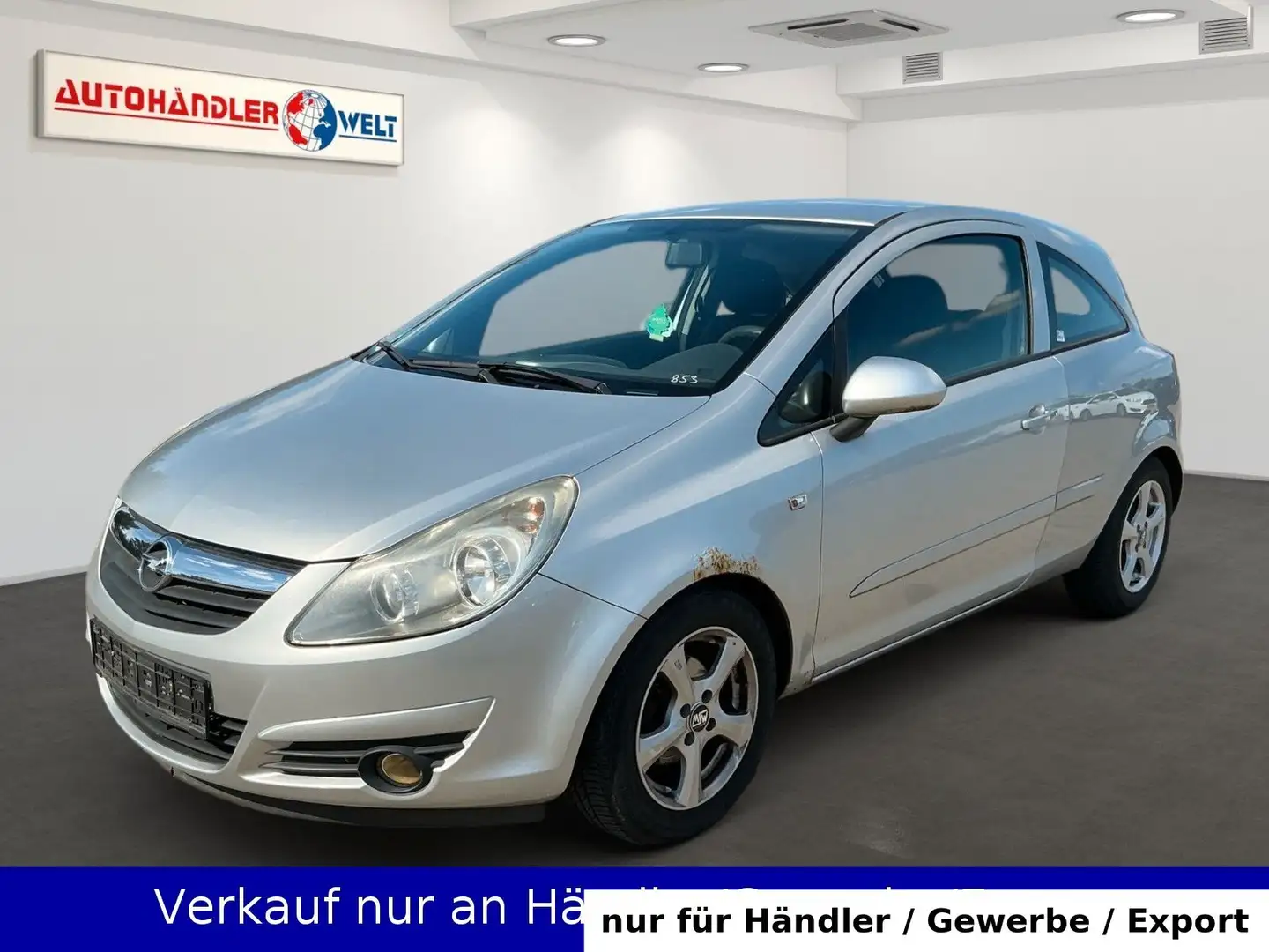 Opel Corsa D 1.2 Catch Me Automatik 3-trg. Zilver - 1