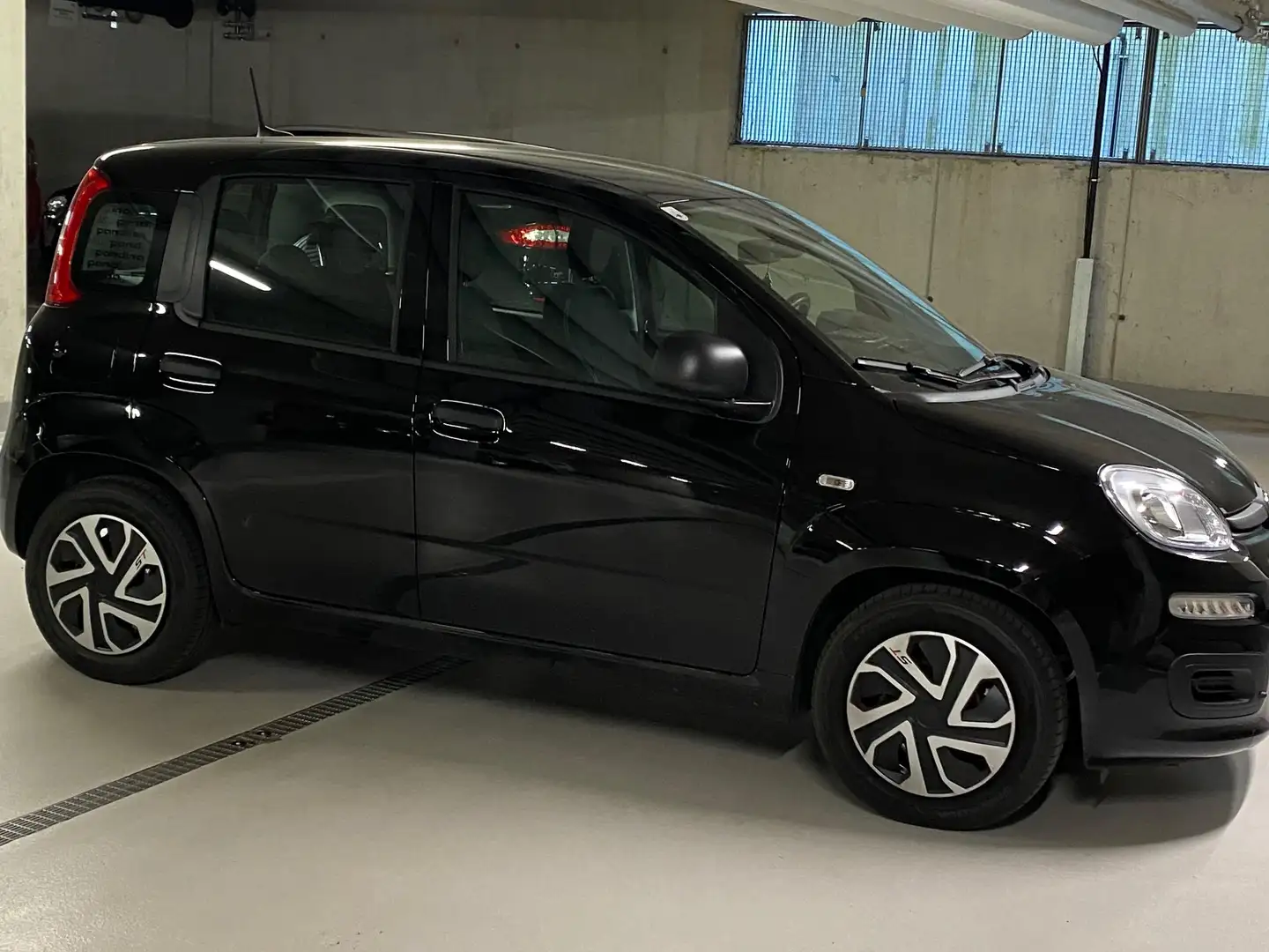 Fiat Pandina Pandina FireFly Hybrid 70 Icon Icon Schwarz - 2