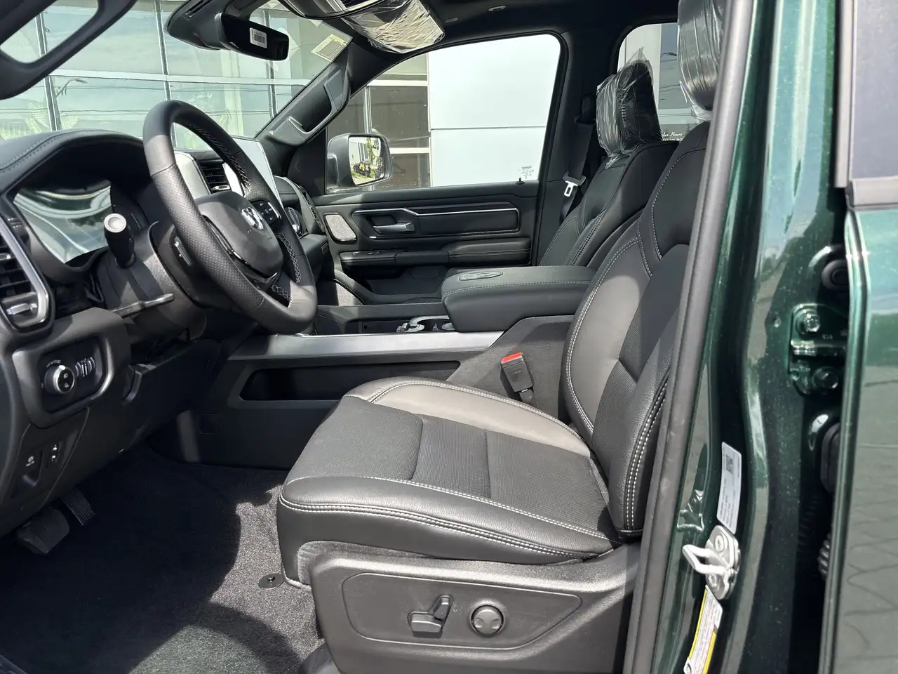 RAM 1500 photo RAM 1500