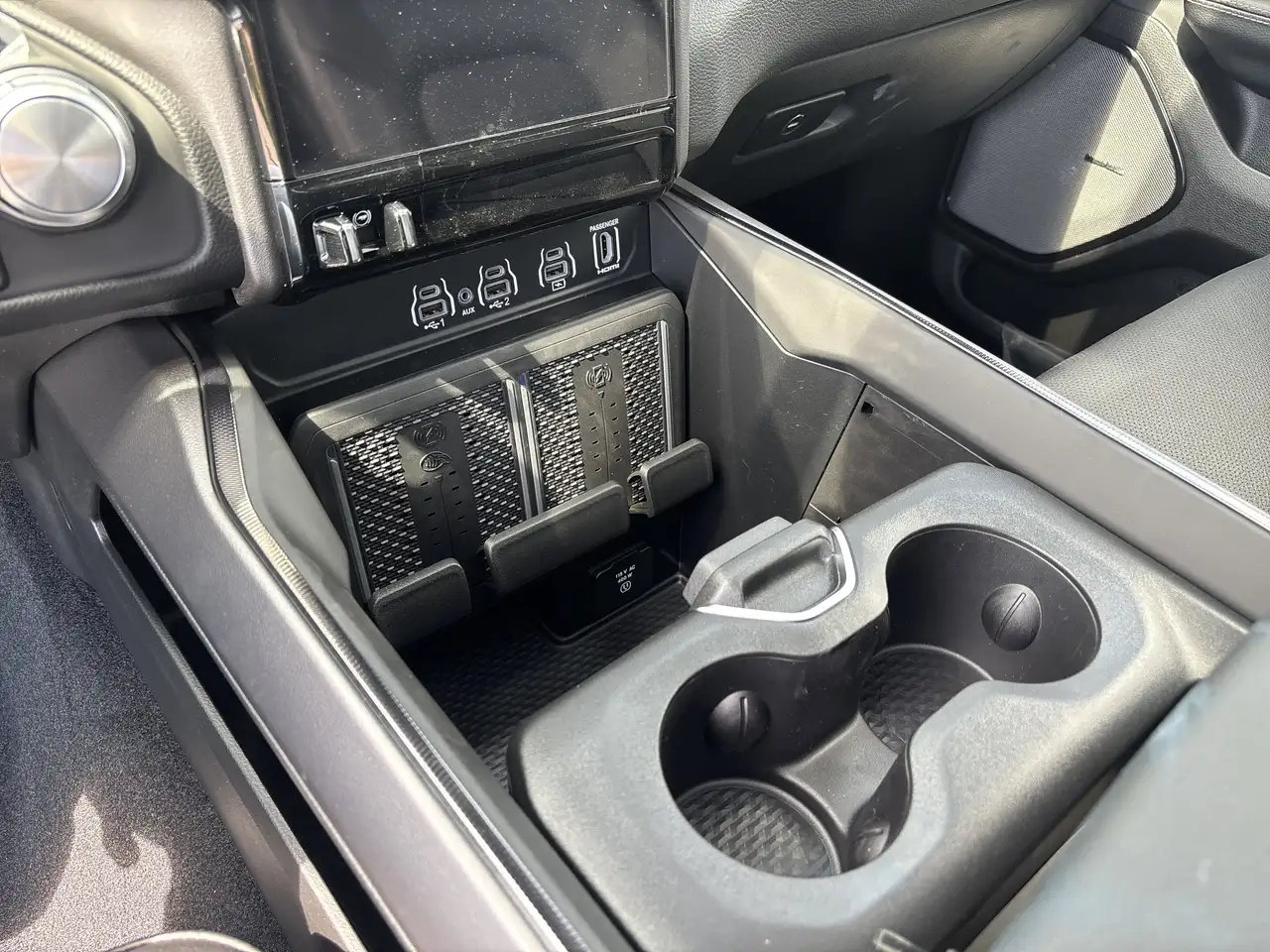 RAM 1500 photo RAM 1500