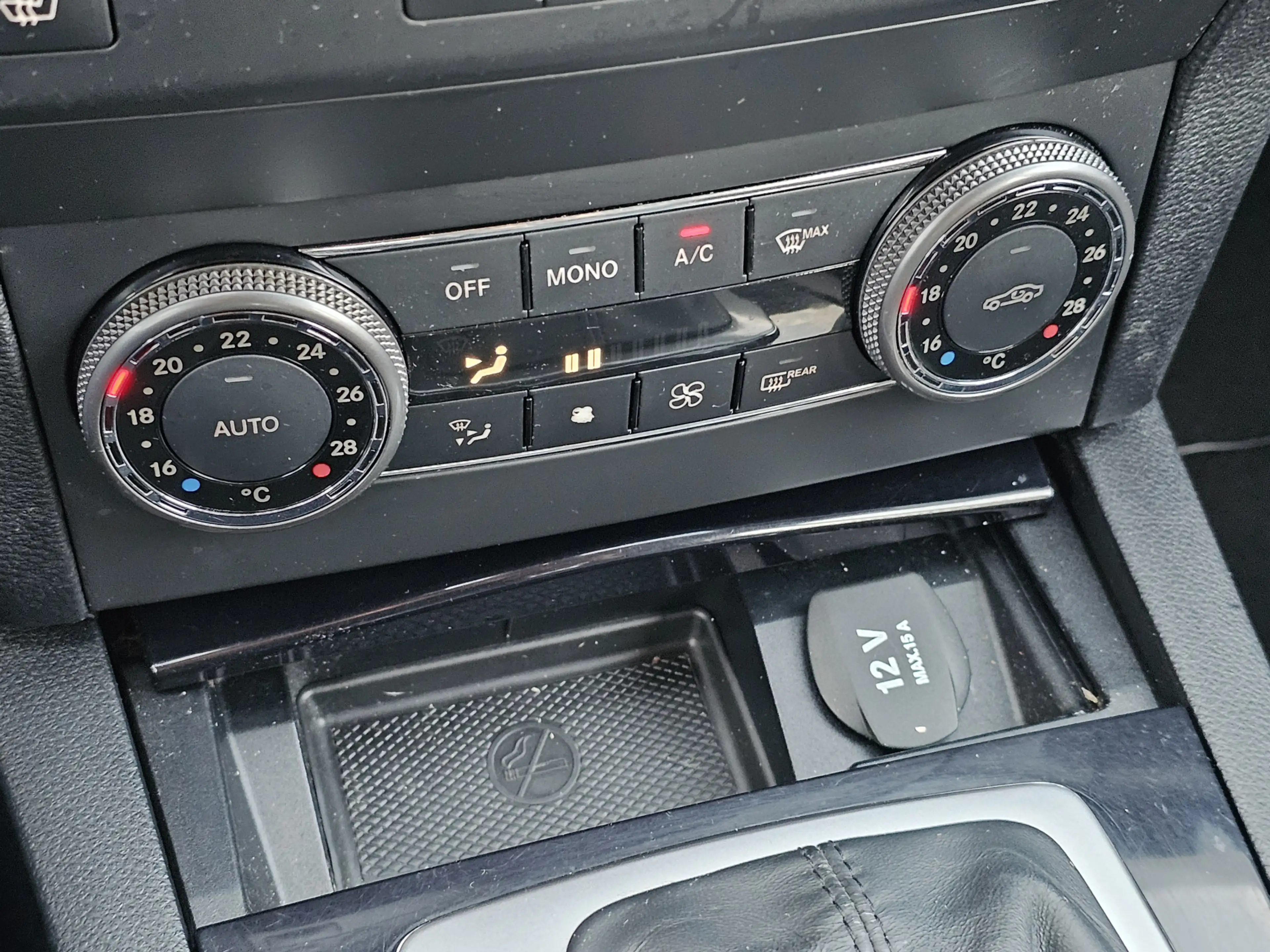 Mercedes-Benz GLK 300 4-MATIC Automaat | Xenon | Trekhaak | Stoelverwarm — photo 9