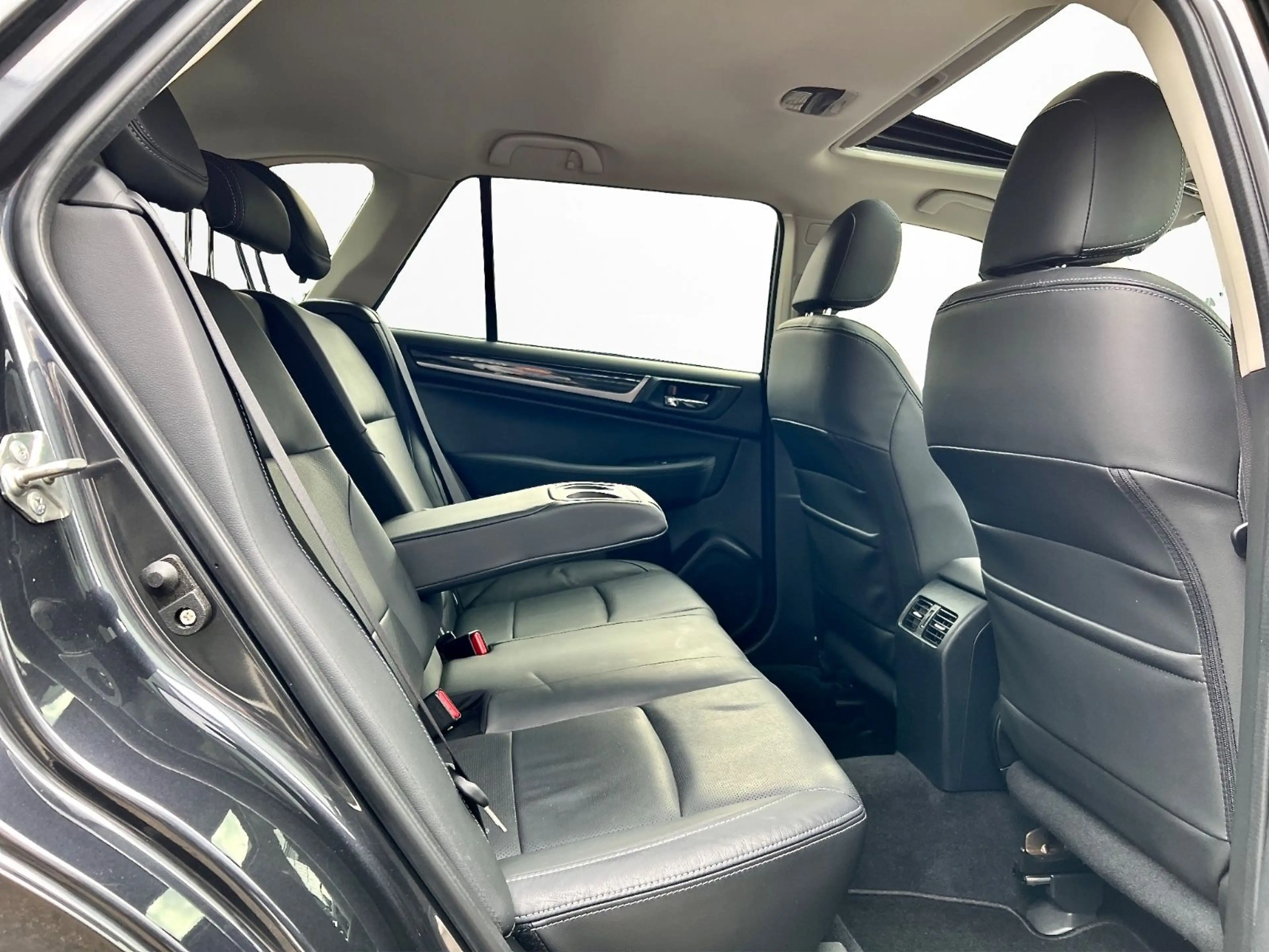 Subaru OUTBACK 2.0D Sport*LED*KAMERA*LEDER*SCHIEBEDACH* — photo 13