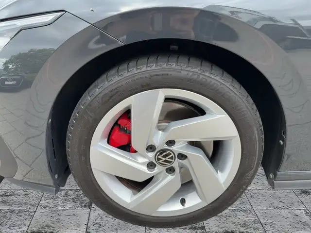 Volkswagen Golf view 8