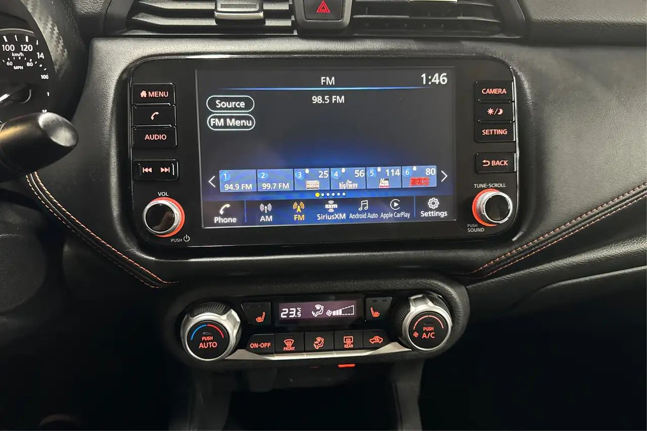 Nissan Versa fotografie Nissan Versa