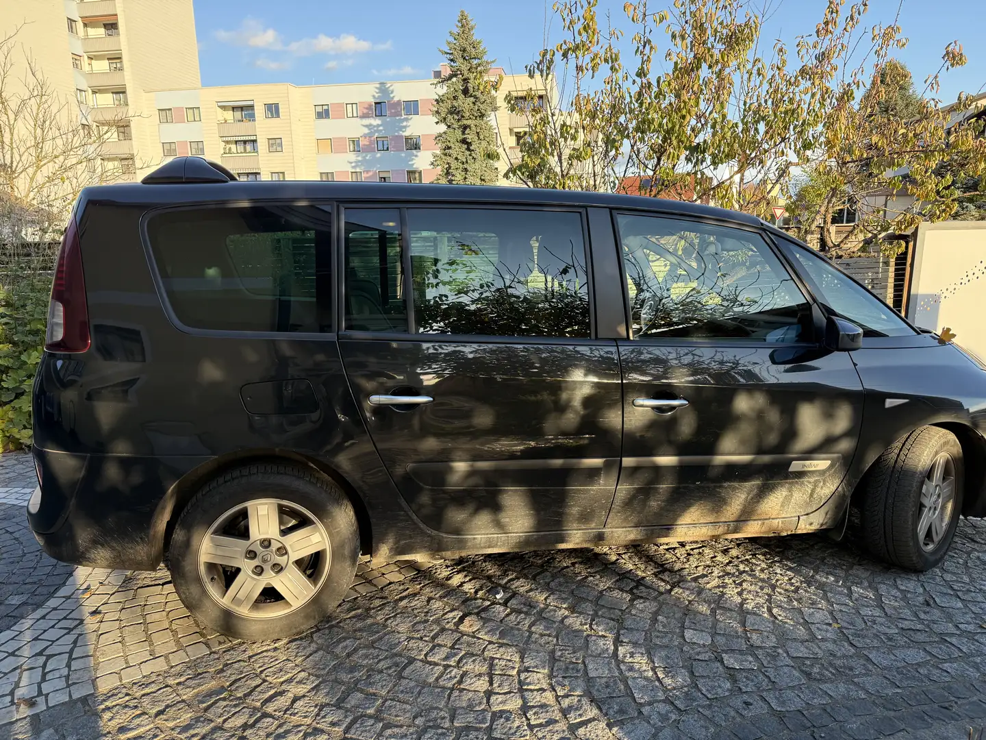 Renault Espace Initiale 2,0 dCi   Reserviert - 2