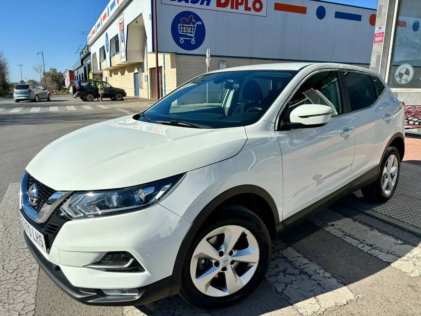 Nissan Qashqai 1.5dCi Acenta 4x2 85kW Bianco - 1