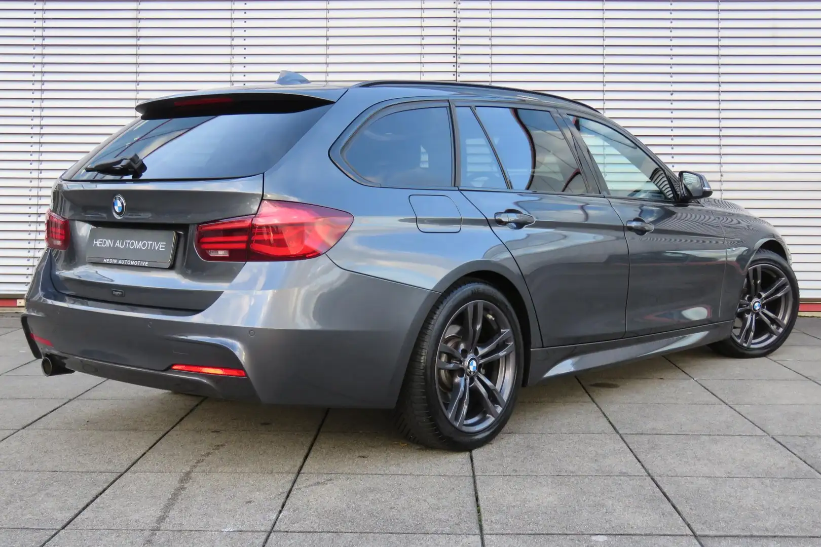BMW 318 3-serie Touring 318i M Sport Edition | Automaat | Gris - 2