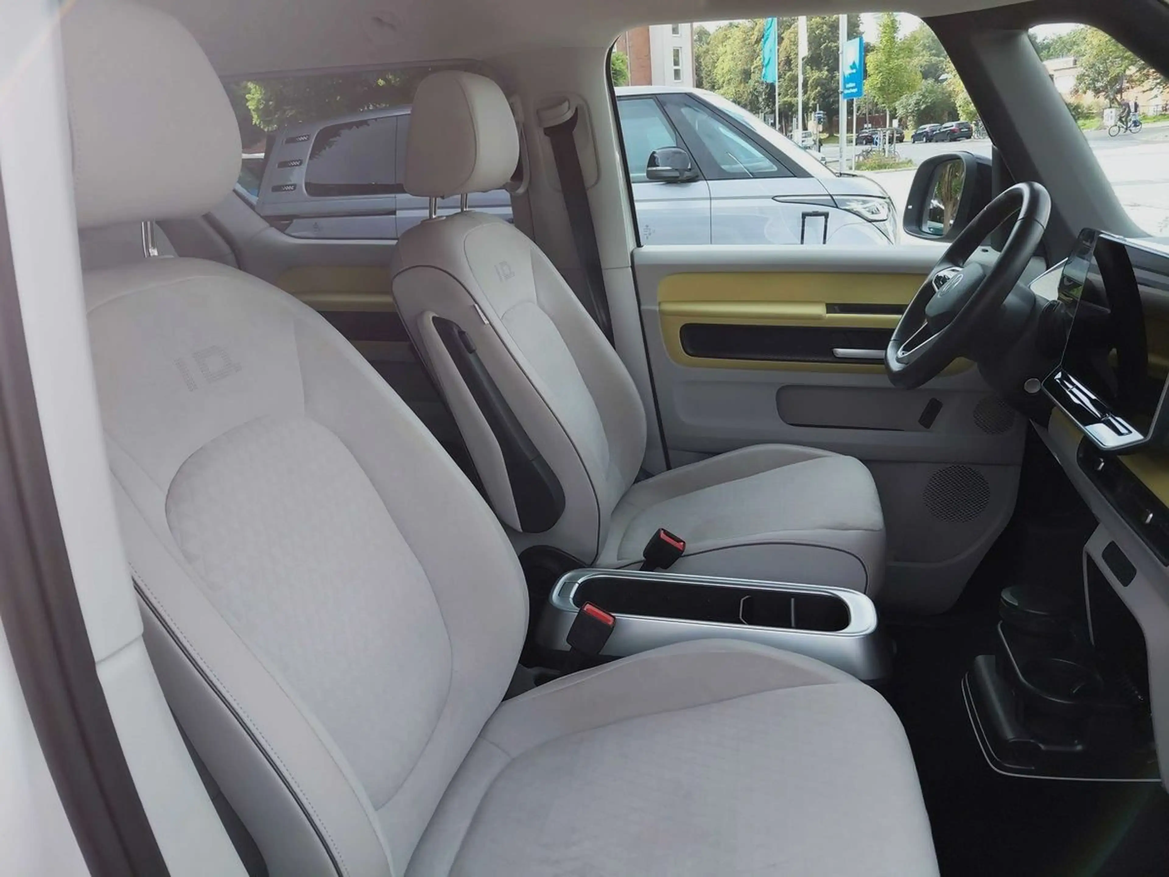 Volkswagen ID. Buzz ID.Buzz DESIGN PREMIUM 286PS 84KWh ACC+KEYLESS+MAT — photo 4