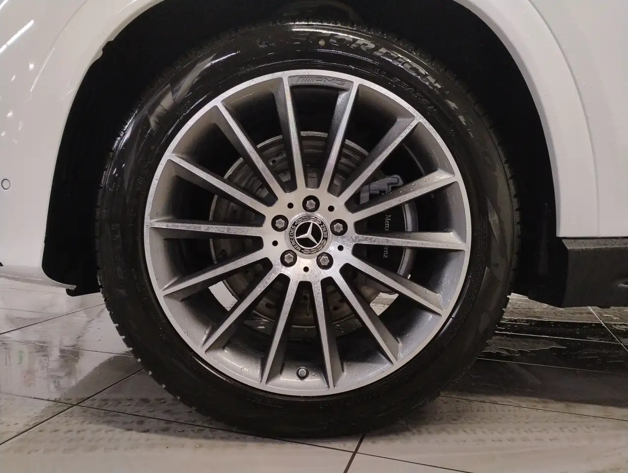 Mercedes-Benz GLE снимка Mercedes-Benz GLE