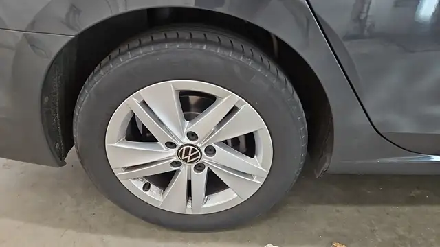 Volkswagen Golf view 7