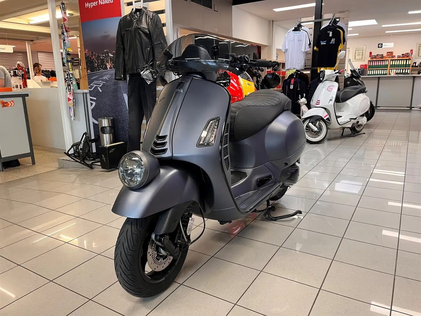 Vespa GTV 300 - 2