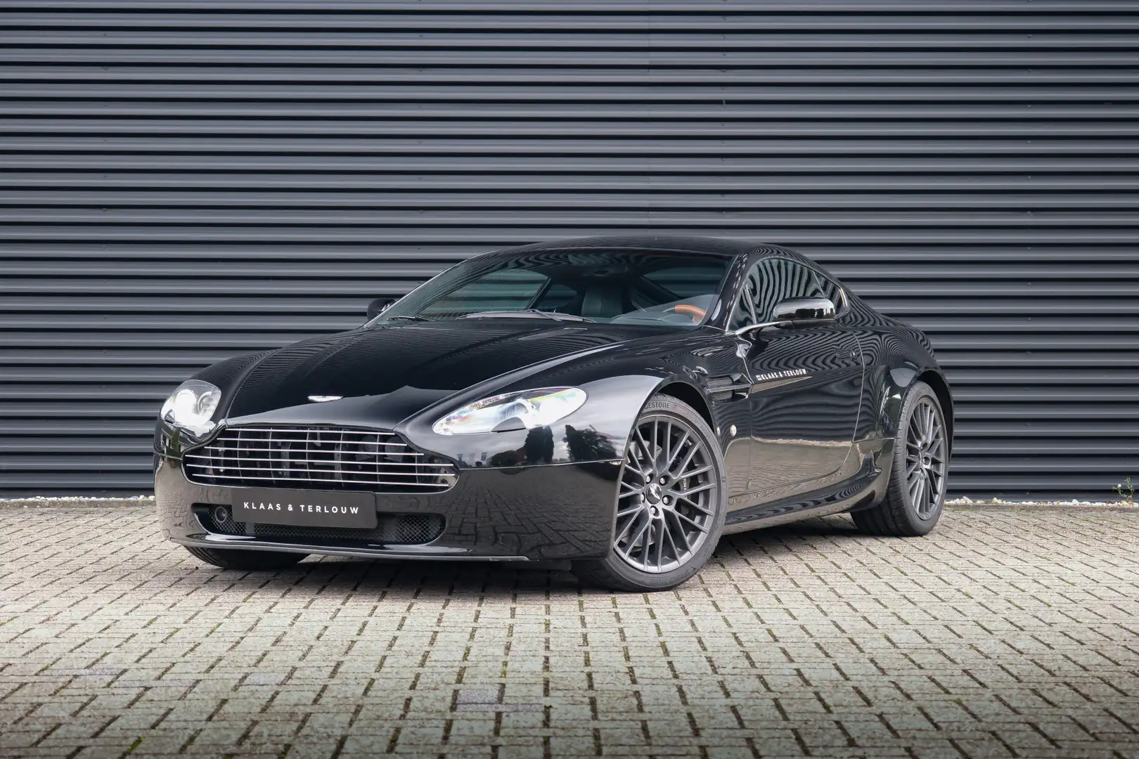 Aston Martin Vantage V8 4.3 V8 Sportshift Zwart - 2