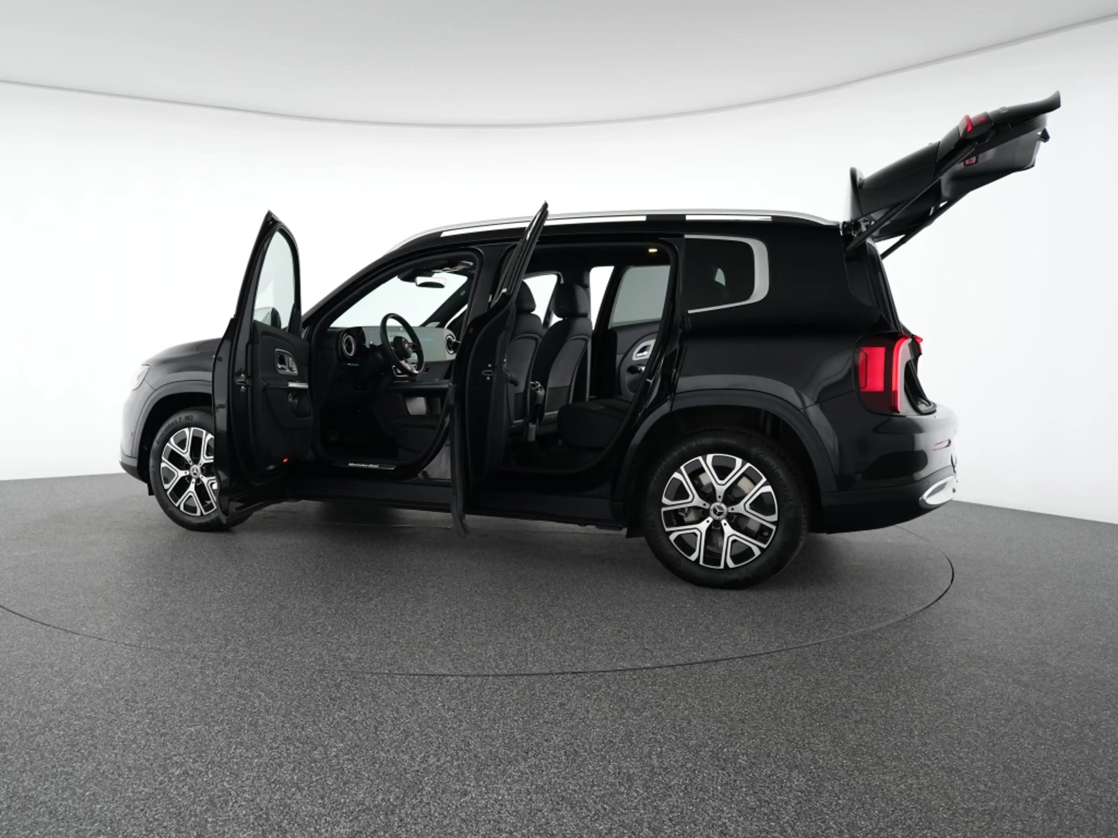 Mercedes-Benz GLB 250 EQ Progressive HUD AHK Multibeam Memory — photo 14