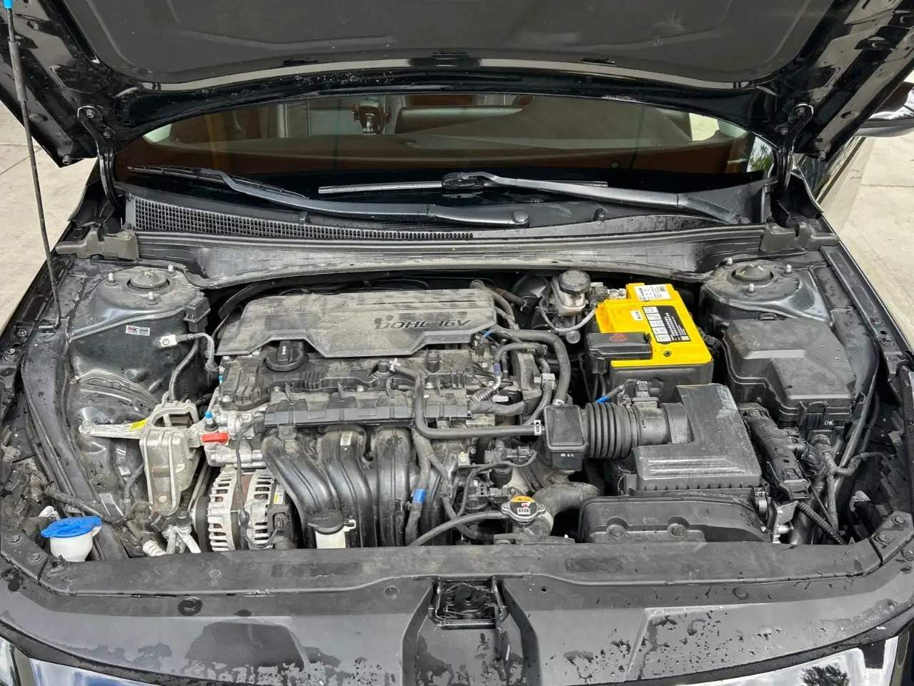 Hyundai ELANTRA снимка Hyundai ELANTRA