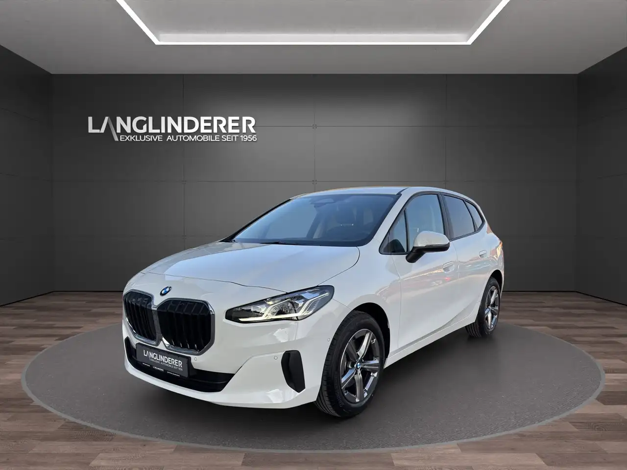 BMW 216