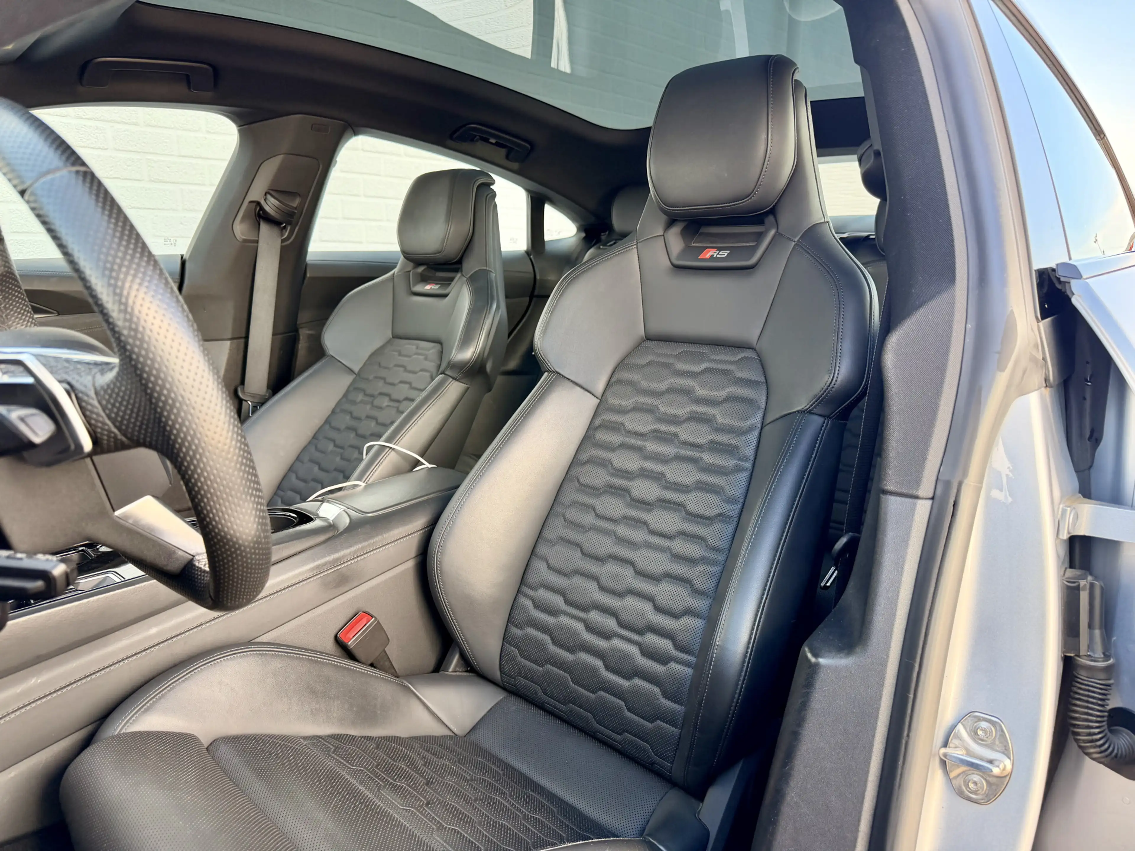 Audi RS e-tron GT 93 kWh 21" | PANO | Bang & Olufsen | BTW — photo 9