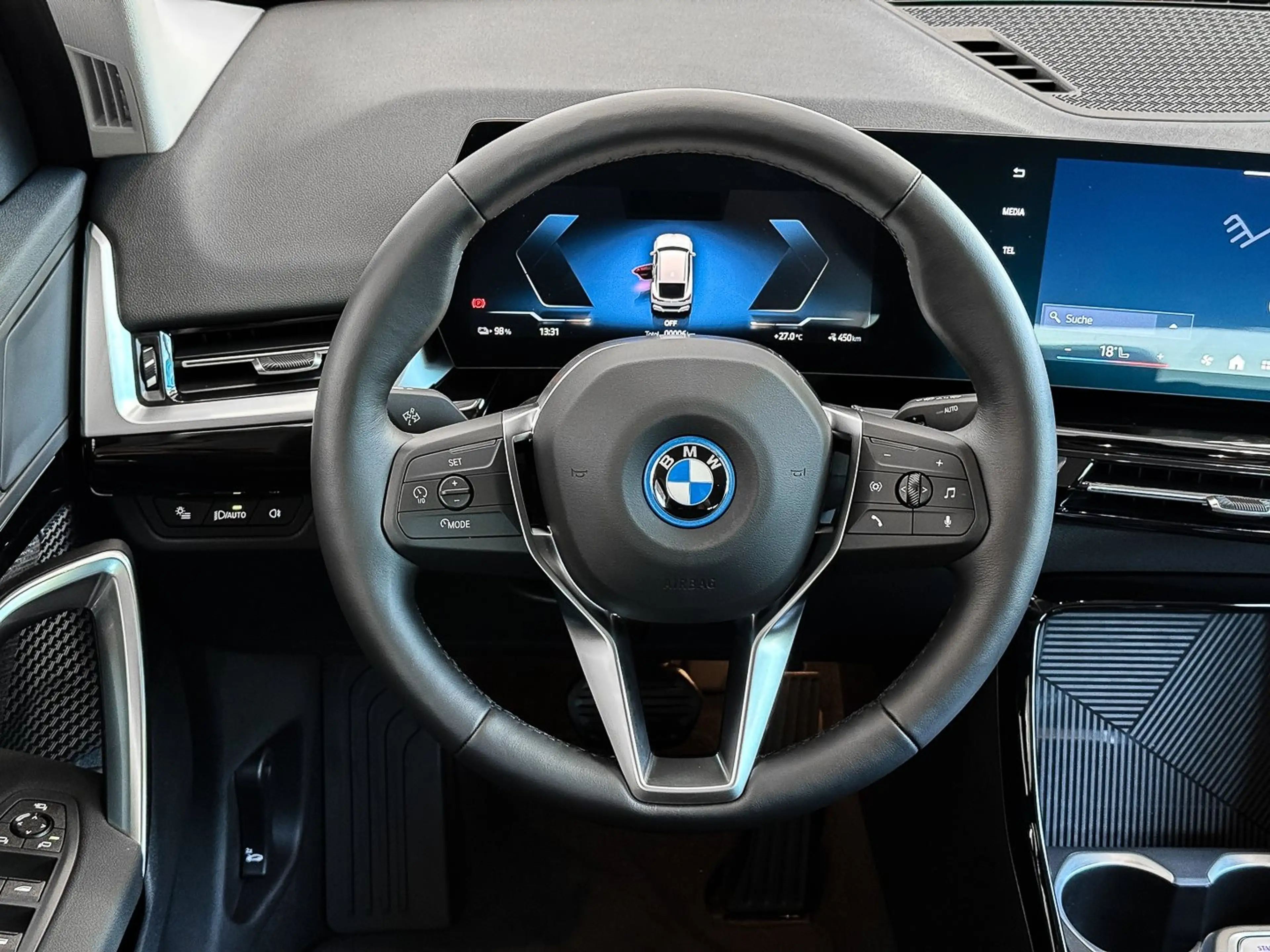 BMW iX2 eDrive20 ACC RFK NAVI Standh. LED PDC V+H — photo 11