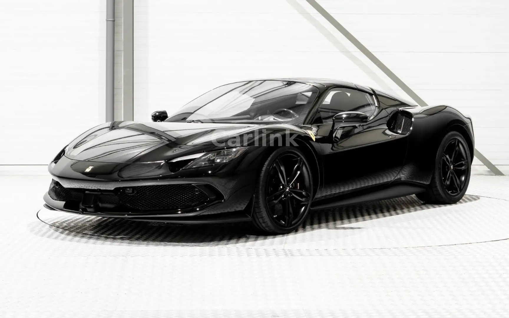 Ferrari 296 GTS -LIFT-LEDS-LOGO-VENT STS-SURR- Schwarz - 2