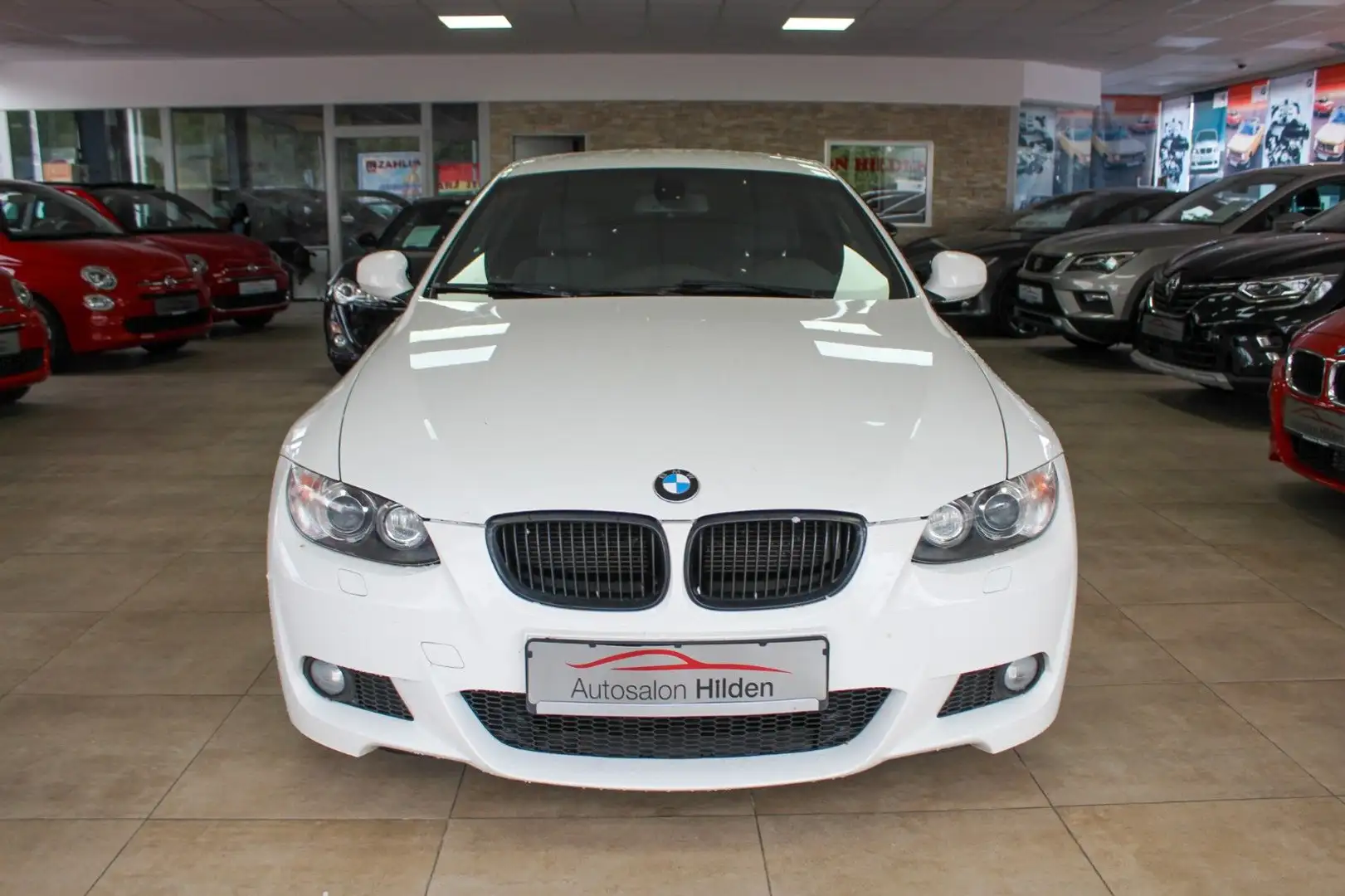 BMW 330 i Coupe M Sportpaket Navi Professional PDC Blanco - 2