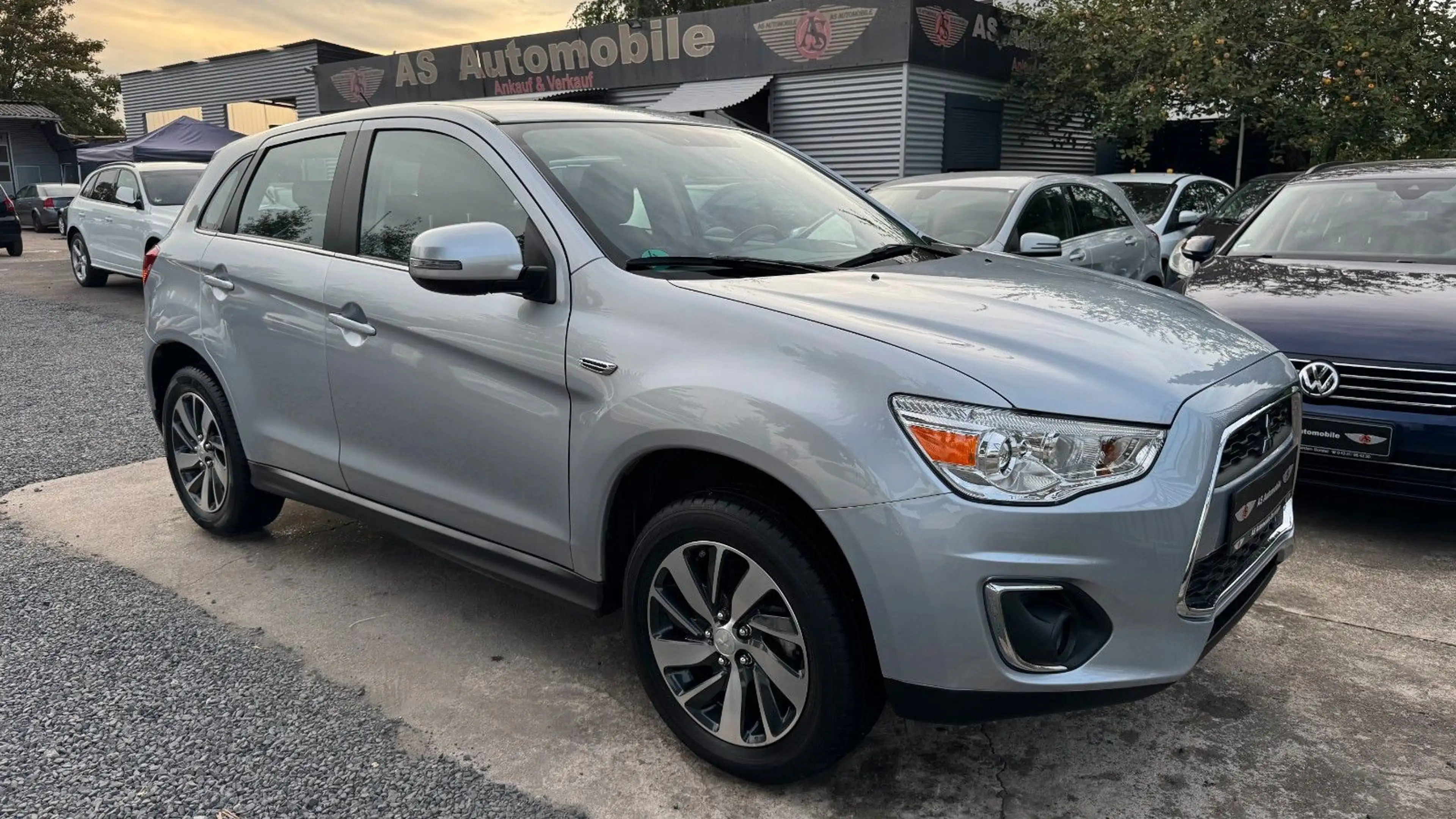 Mitsubishi ASX 1.6 Kollektion 2WD,Klima,Navi,PDC,1 Hand