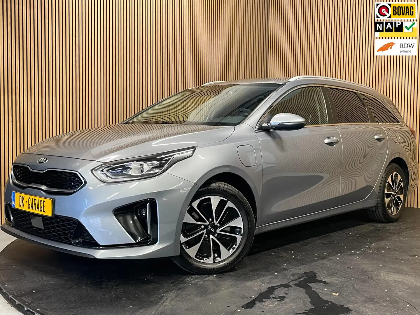 Kia Ceed SW / cee'd SW Sportswagon 1.6 GDi PHEV DynamicPlusLine|1/2 LEDER Gris - 1