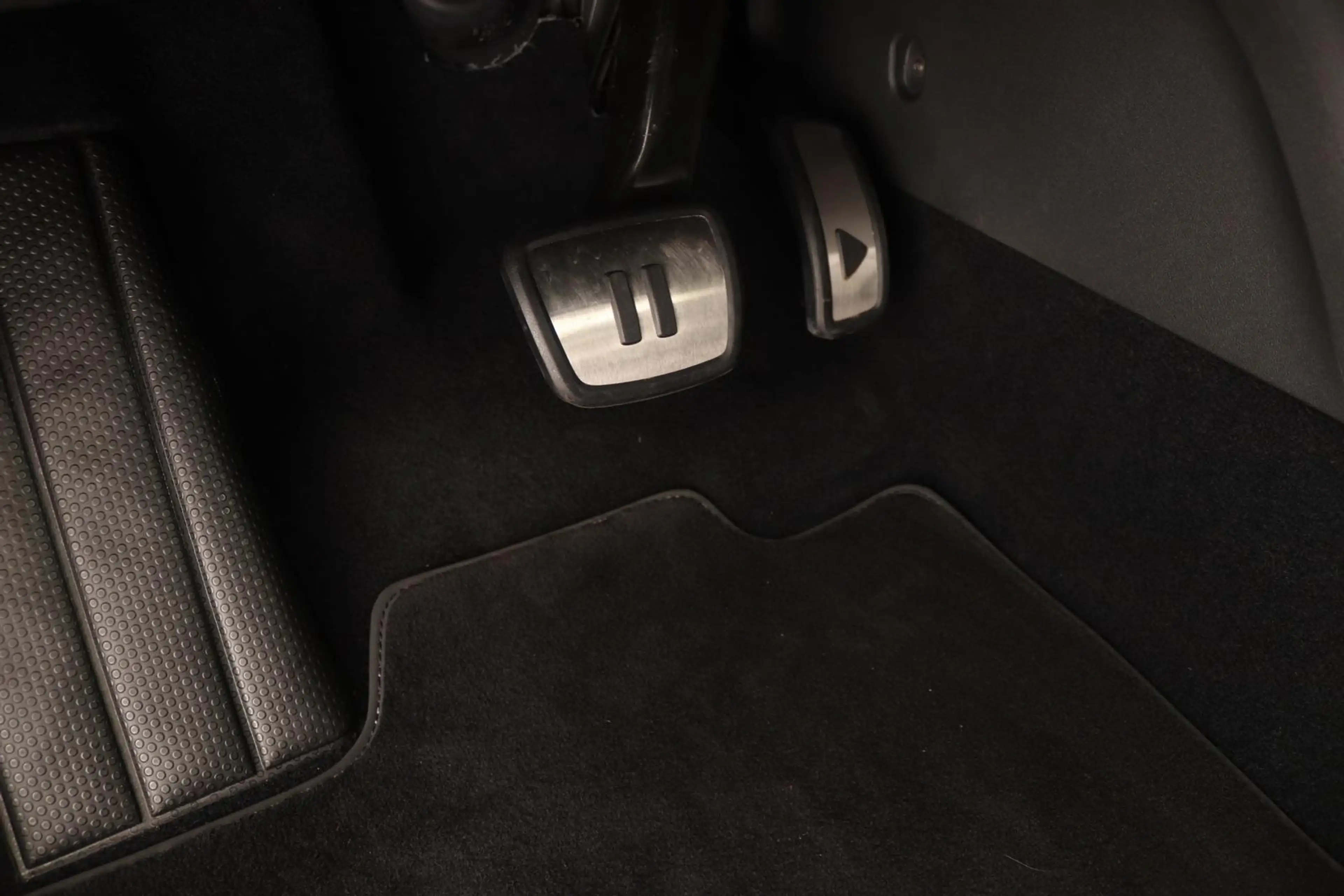 Volkswagen ID.4 Pro Performance MATRIX ACC WÄRMEPUMPE APP DAB WSS — photo 12