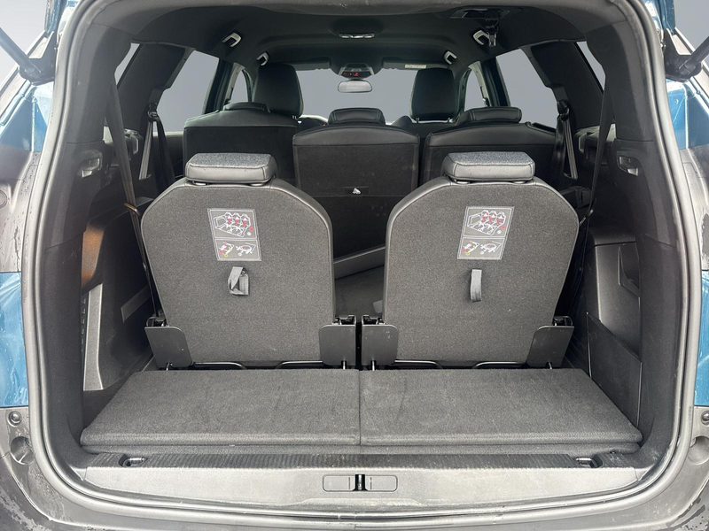 Peugeot 5008 1.5 Blue-HDI FAP Allure Pack AT 7-Si+Navi+R-Kam+ — photo 5