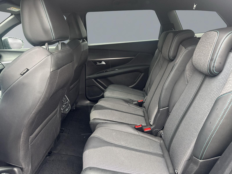 Peugeot 5008 1.5 Blue-HDI FAP Allure Pack AT 7-Si+Navi+R-Kam+ — photo 12