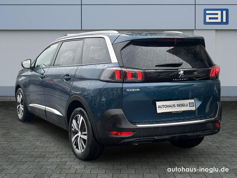 Peugeot 5008 1.5 Blue-HDI FAP Allure Pack AT 7-Si+Navi+R-Kam+ — photo 3