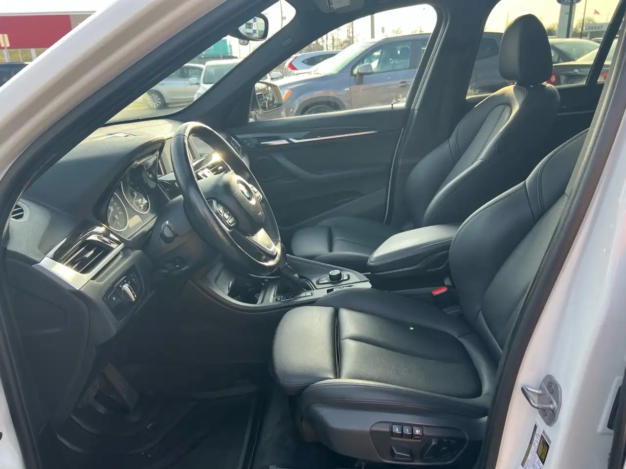 BMW X1 снимка BMW X1