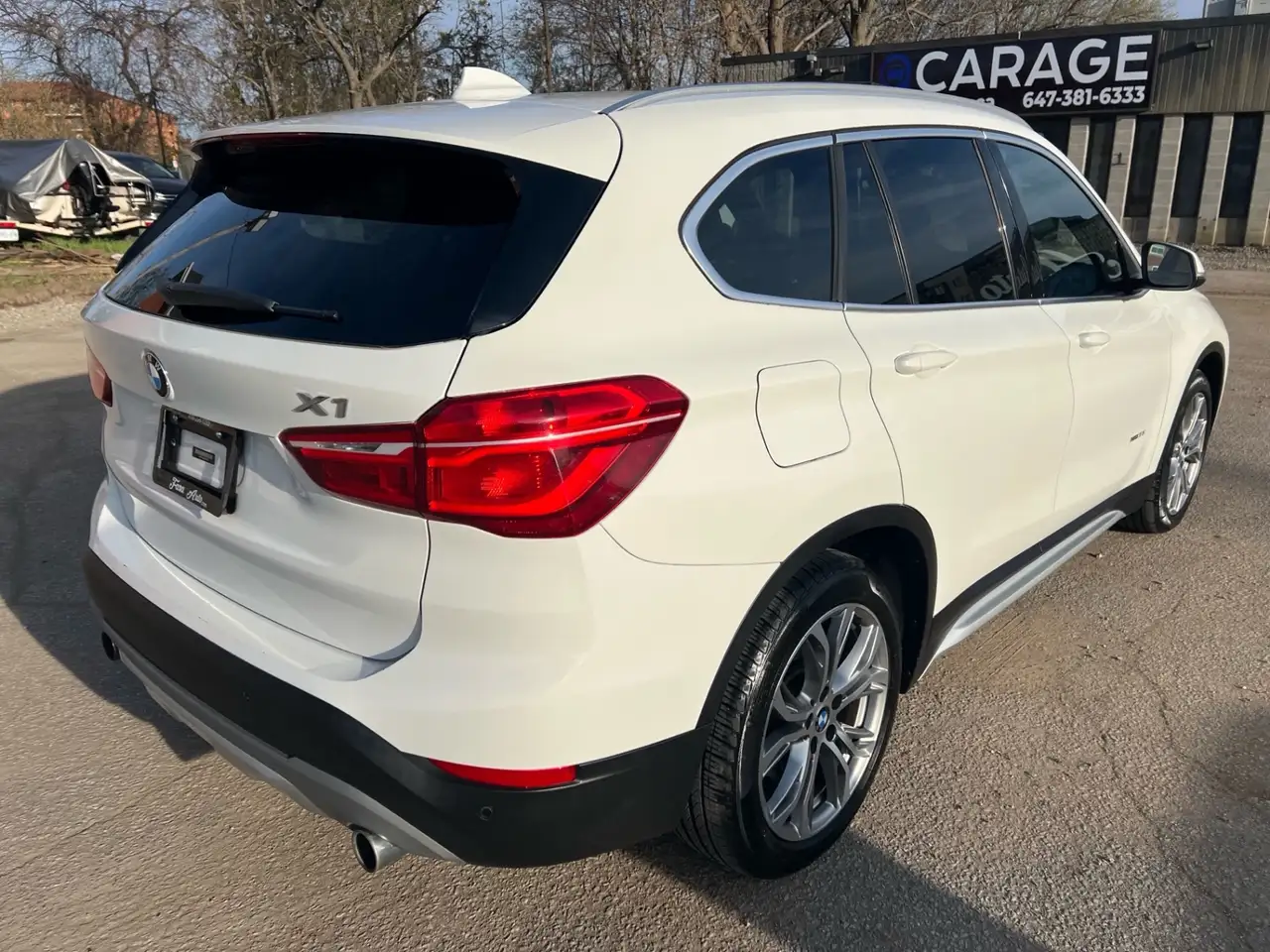BMW X1 снимка BMW X1