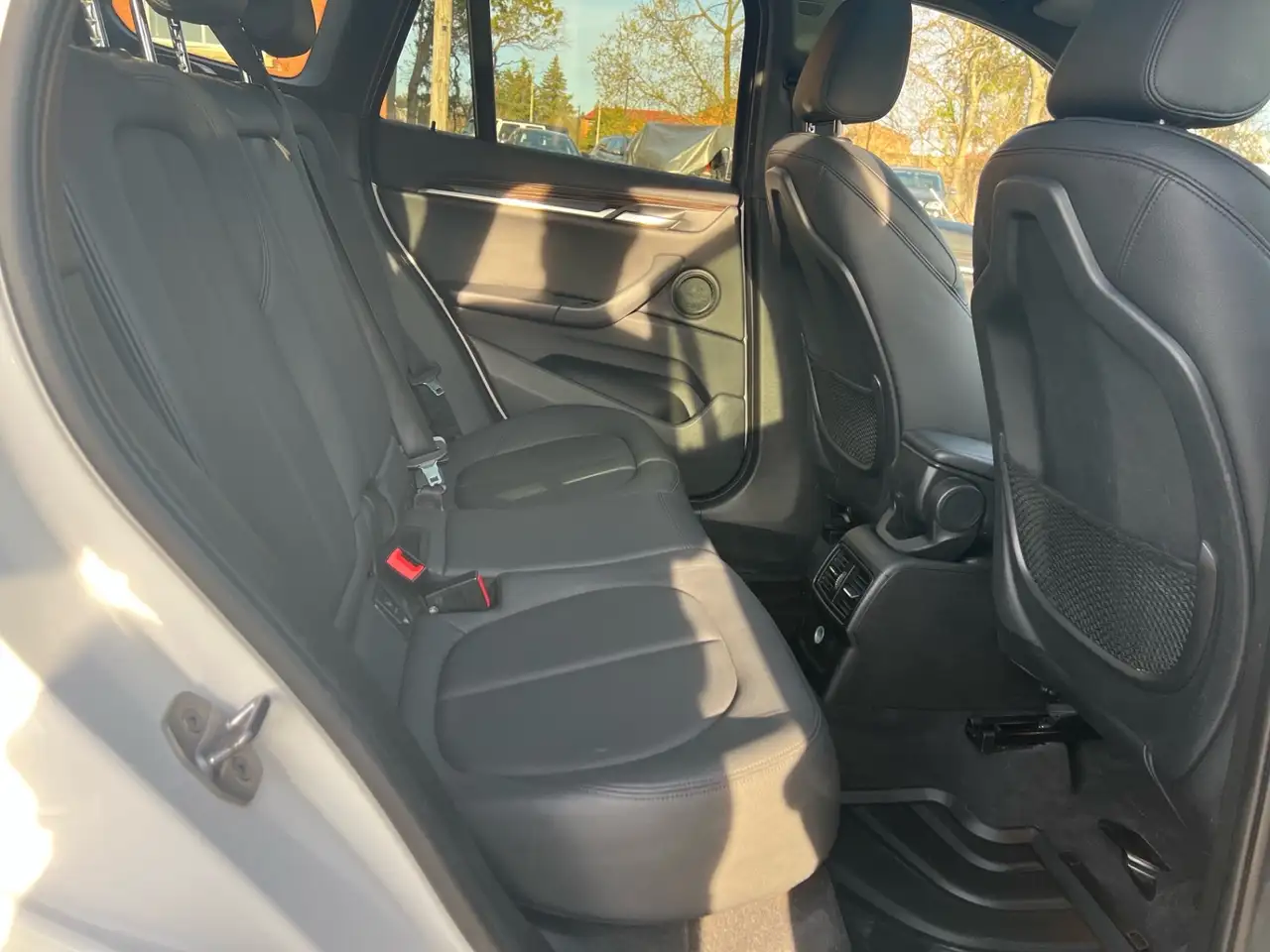 BMW X1 снимка BMW X1